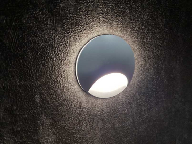 Светильник для подсветки ступеней лестницы Москва в наличии